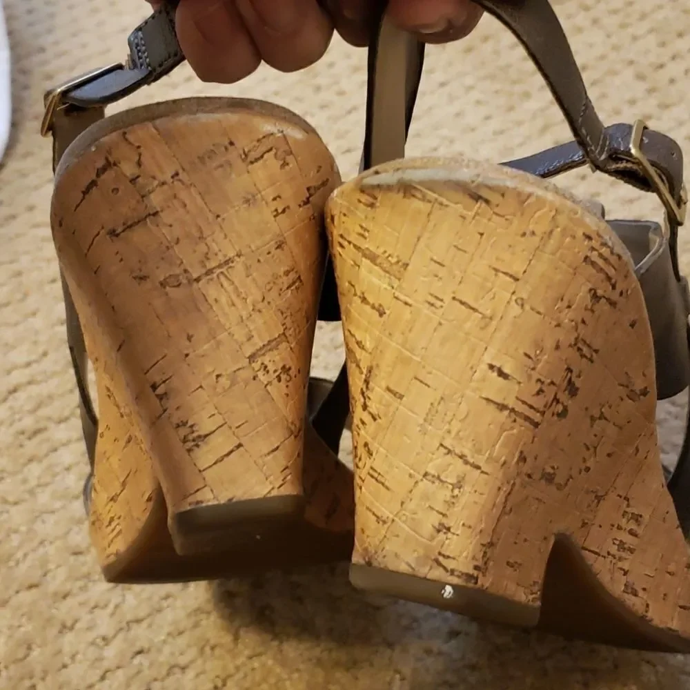 Clark bronze wedges size 10